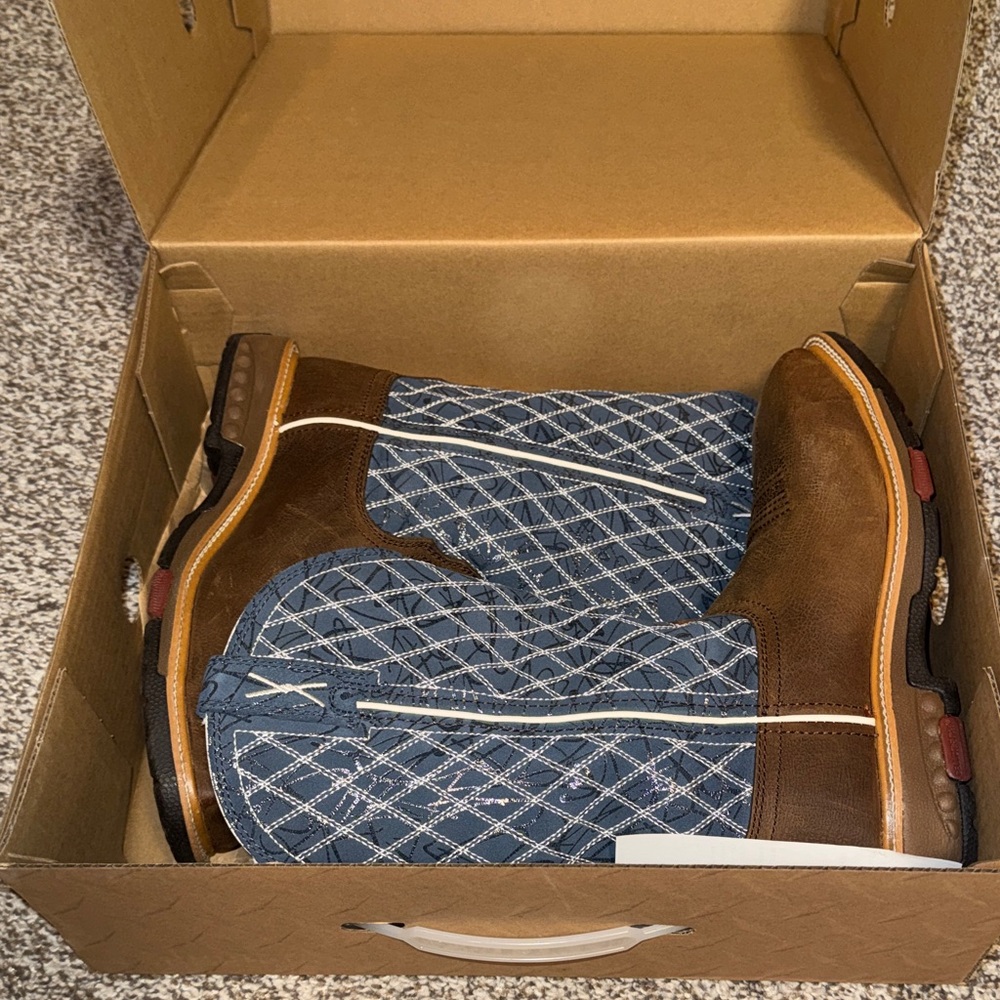 Women’s Brown and Blue Western Work Boots steel toe